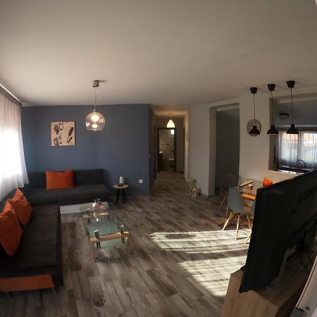 Private Modern Apartment Nea Roda Zewnętrze zdjęcie