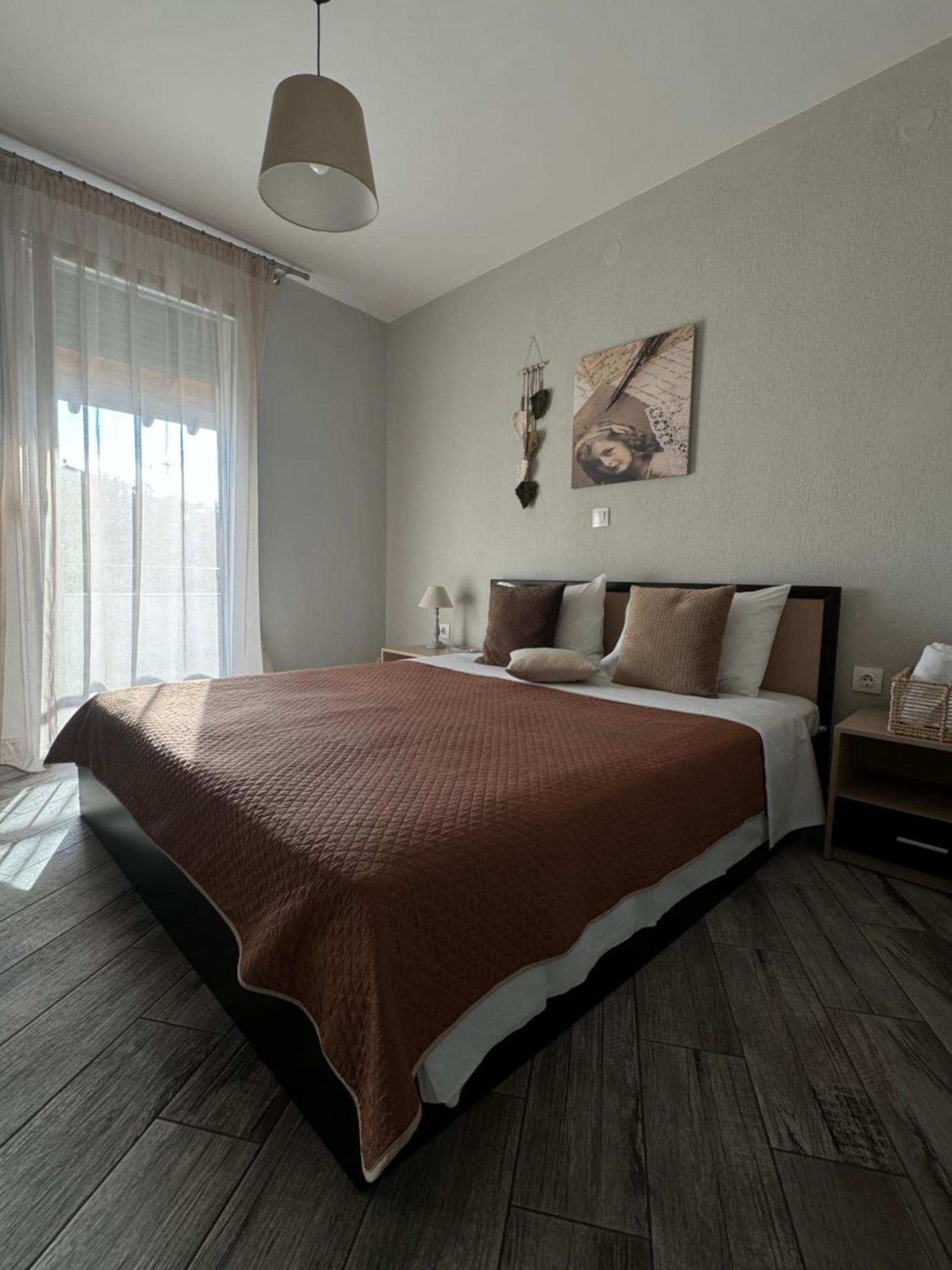Private Modern Apartment Nea Roda Zewnętrze zdjęcie